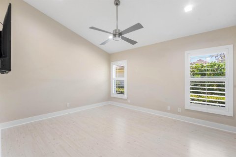 House in Palm Beach Gardens, Florida 4 bedrooms, 293.48 sq.m. № 2190222 - photo 30