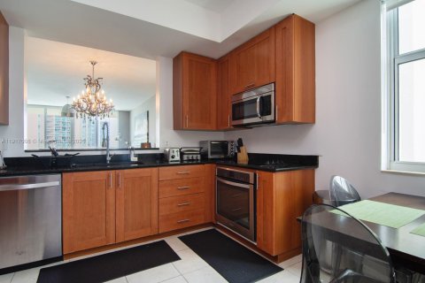 Condominio en alquiler en Aventura, Florida, 3 dormitorios, 176.51 m2 № 1973820 - foto 12