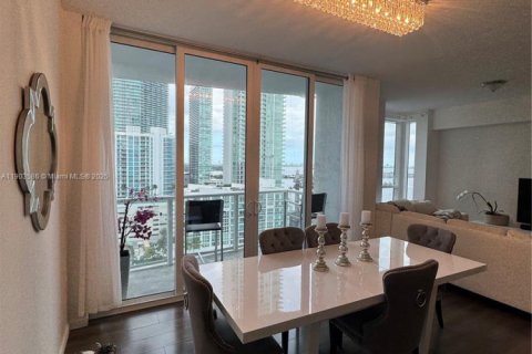 Condo in Miami, Florida, 1 bedroom  № 1956040 - photo 5