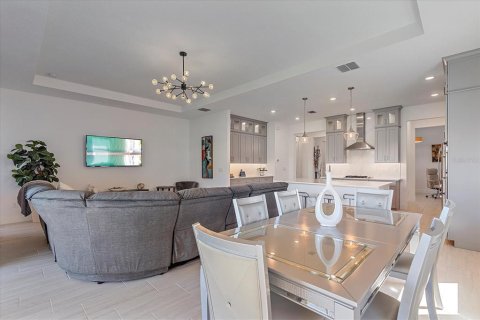 House in Palmetto, Florida 3 bedrooms, 215.44 sq.m. № 1717048 - photo 10