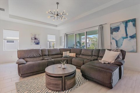 House in Palmetto, Florida 3 bedrooms, 215.44 sq.m. № 1717048 - photo 12
