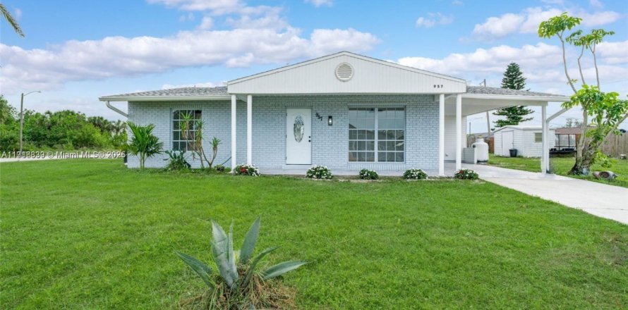 Villa ou maison à Port Charlotte, Floride 2 chambres № 1975005