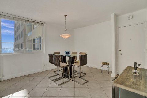 Copropriété à vendre à Miami Beach, Floride: 2 chambres, 89.56 m2 № 1865426 - photo 10