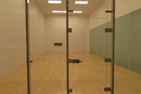 Condominio en alquiler en Miami, Florida, 1 dormitorio, 78.97 m2 № 2168520 - foto 9
