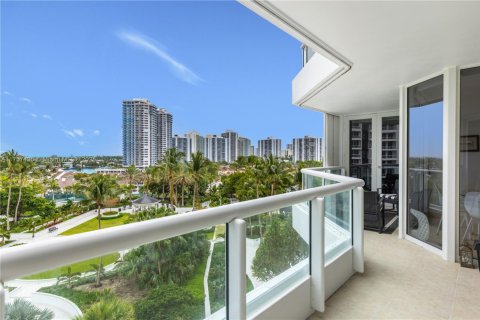 Condominio en venta en Aventura, Florida, 3 dormitorios, 173.26 m2 № 2034703 - foto 14