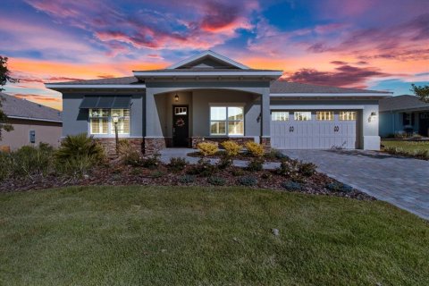 House in Ocala, Florida 2 bedrooms, 187.57 sq.m. № 1662063 - photo 1