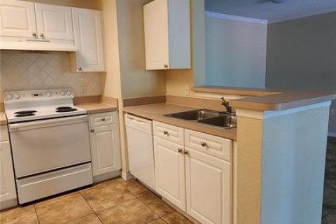 Condo in Tampa, Florida, 2 bedrooms  № 2231023 - photo 4