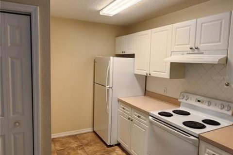 Condo in Tampa, Florida, 2 bedrooms  № 2231023 - photo 5