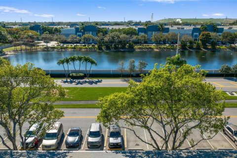 Купить кондоминиум в Дирфилд-Бич, Флорида 1 спальня, 54.35м2, № 2020341 - фото 29