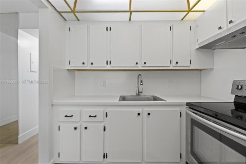 Купить кондоминиум в Дирфилд-Бич, Флорида 1 спальня, 54.35м2, № 2020341 - фото 6