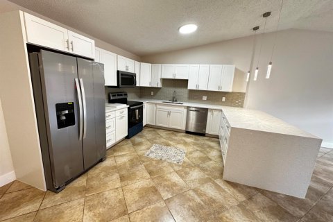 Appartement à louer à West Palm Beach, Floride: 2 chambres, 106.09 m2 № 2260986 - photo 2