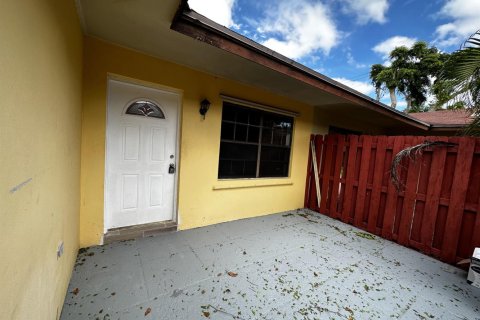 Appartement à louer à West Palm Beach, Floride: 2 chambres, 106.09 m2 № 2260986 - photo 11