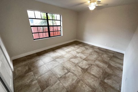 Appartement à louer à West Palm Beach, Floride: 2 chambres, 106.09 m2 № 2260986 - photo 13