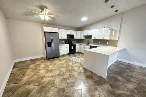 Appartement à louer à West Palm Beach, Floride: 2 chambres, 106.09 m2 № 2260986 - photo 4