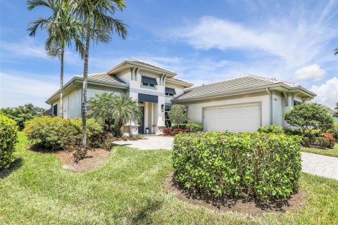House in Fort Myers, Florida 4 bedrooms, 213.21 sq.m. № 1886186 - photo 6