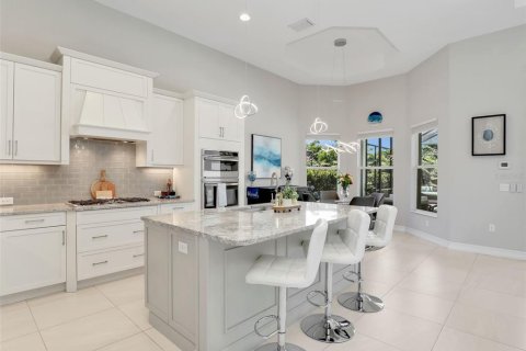 House in Fort Myers, Florida 4 bedrooms, 213.21 sq.m. № 1886186 - photo 11