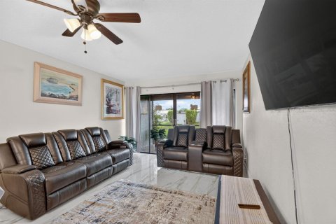 Copropriété à vendre à Boynton Beach, Floride: 2 chambres, 91.6 m2 № 2262450 - photo 14