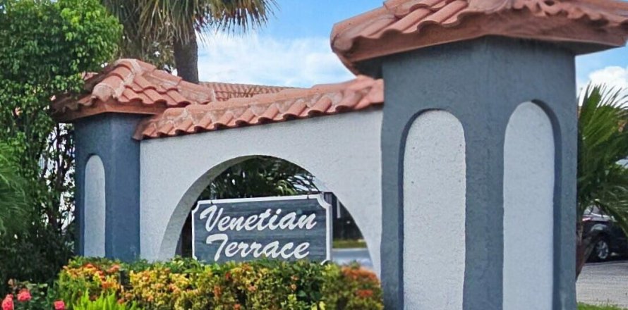 Condo à Boynton Beach, Floride, 2 chambres  № 2262450