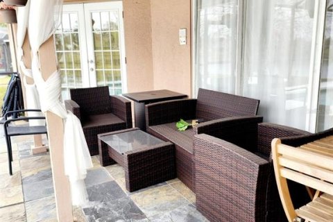 House in Orlando, Florida 4 bedrooms, 178.65 sq.m. № 1582690 - photo 18