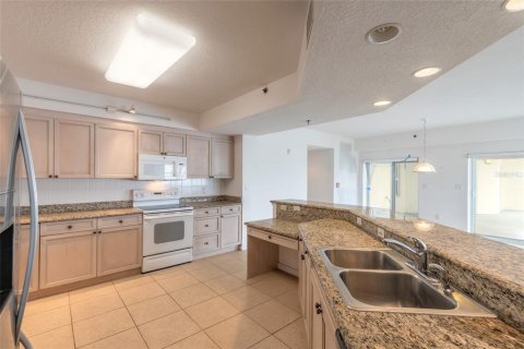 Copropriété à vendre à New Smyrna Beach, Floride: 3 chambres, 238.48 m2 № 2353453 - photo 9