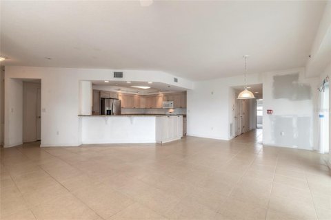 Copropriété à vendre à New Smyrna Beach, Floride: 3 chambres, 238.48 m2 № 2353453 - photo 5