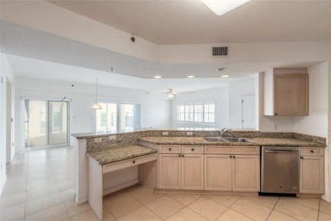 Copropriété à vendre à New Smyrna Beach, Floride: 3 chambres, 238.48 m2 № 2353453 - photo 10