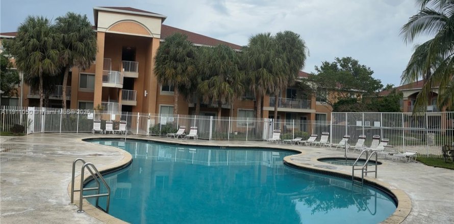 Appartement à Davie, Floride 2 chambres, 89.46 m2 № 1966181