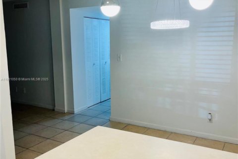 Appartement à louer à Davie, Floride: 2 chambres, 89.46 m2 № 1966181 - photo 11