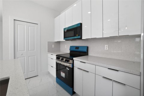Villa ou maison à vendre à Rotonda, Floride: 4 chambres, 149.02 m2 № 2204360 - photo 15