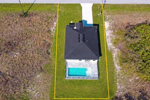 Villa ou maison à vendre à Rotonda, Floride: 4 chambres, 149.02 m2 № 2204360 - photo 4