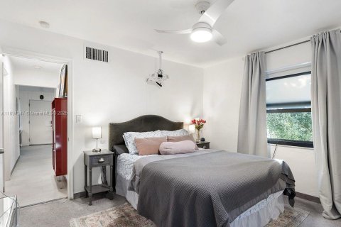 Copropriété à vendre à Palmetto Bay, Floride: 2 chambres, 72.19 m2 № 1949976 - photo 11