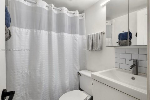 Copropriété à vendre à Palmetto Bay, Floride: 2 chambres, 72.19 m2 № 1949976 - photo 15