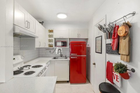 Copropriété à vendre à Palmetto Bay, Floride: 2 chambres, 72.19 m2 № 1949976 - photo 8