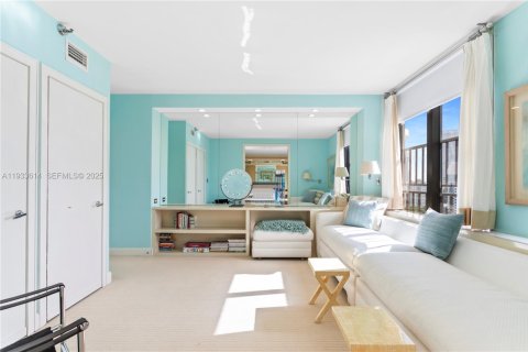 Condominio en venta en Aventura, Florida, 2 dormitorios, 176.61 m2 № 2035837 - foto 18