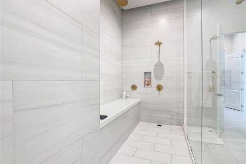 Villa ou maison à louer à Orlando, Floride: 5 chambres, 531.22 m2 № 1901120 - photo 29