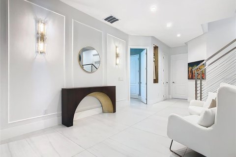 Villa ou maison à louer à Orlando, Floride: 5 chambres, 531.22 m2 № 1901120 - photo 21