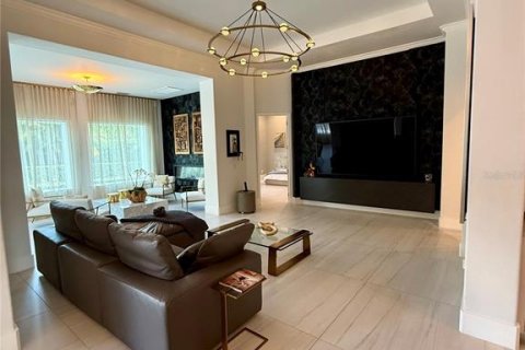 Villa ou maison à louer à Orlando, Floride: 5 chambres, 531.22 m2 № 1901120 - photo 20