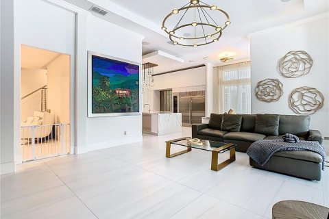 Villa ou maison à louer à Orlando, Floride: 5 chambres, 531.22 m2 № 1901120 - photo 19