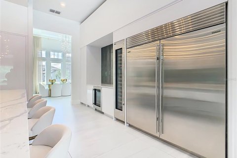 Villa ou maison à louer à Orlando, Floride: 5 chambres, 531.22 m2 № 1901120 - photo 16