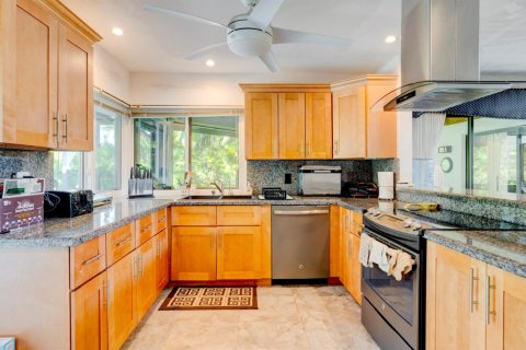 House in Delray Beach, Florida 3 bedrooms, 194.26 sq.m. № 2169612 - photo 17