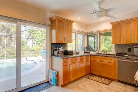 House in Delray Beach, Florida 3 bedrooms, 194.26 sq.m. № 2169612 - photo 16