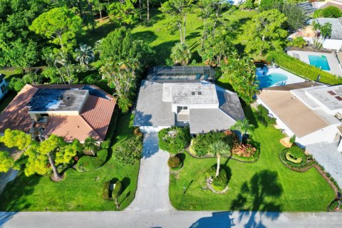 House in Delray Beach, Florida 3 bedrooms, 194.26 sq.m. № 2169612 - photo 4