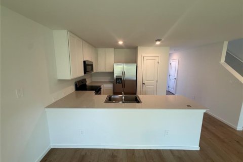Touwnhouse à louer à Davenport, Floride: 3 chambres, 128.76 m2 № 2419891 - photo 7
