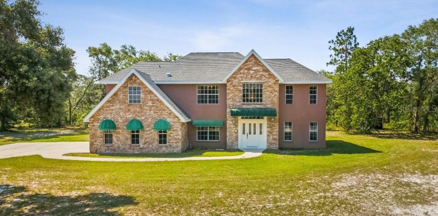 Villa ou maison à Spring Hill, Floride 4 chambres, 343.74 m2 № 1771548