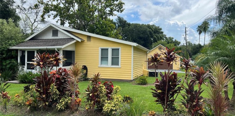 House in Zephyrhills, Florida 2 bedrooms, 80.82 sq.m. № 1909724