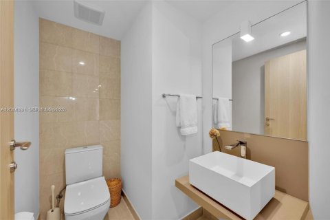 Copropriété à louer à Miami, Floride: 1 chambre, 80.82 m2 № 2076394 - photo 16