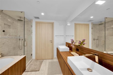 Copropriété à louer à Miami, Floride: 1 chambre, 80.82 m2 № 2076394 - photo 15