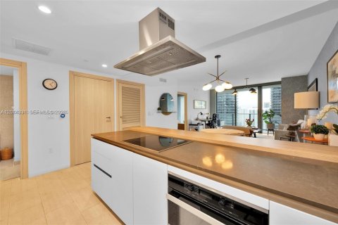 Copropriété à louer à Miami, Floride: 1 chambre, 80.82 m2 № 2076394 - photo 11