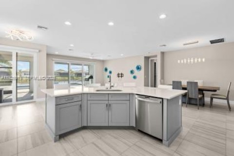 Villa ou maison à vendre à Port St. Lucie, Floride: 3 chambres, 218.51 m2 № 1986368 - photo 9