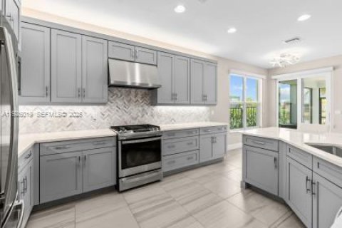 Villa ou maison à vendre à Port St. Lucie, Floride: 3 chambres, 218.51 m2 № 1986368 - photo 10